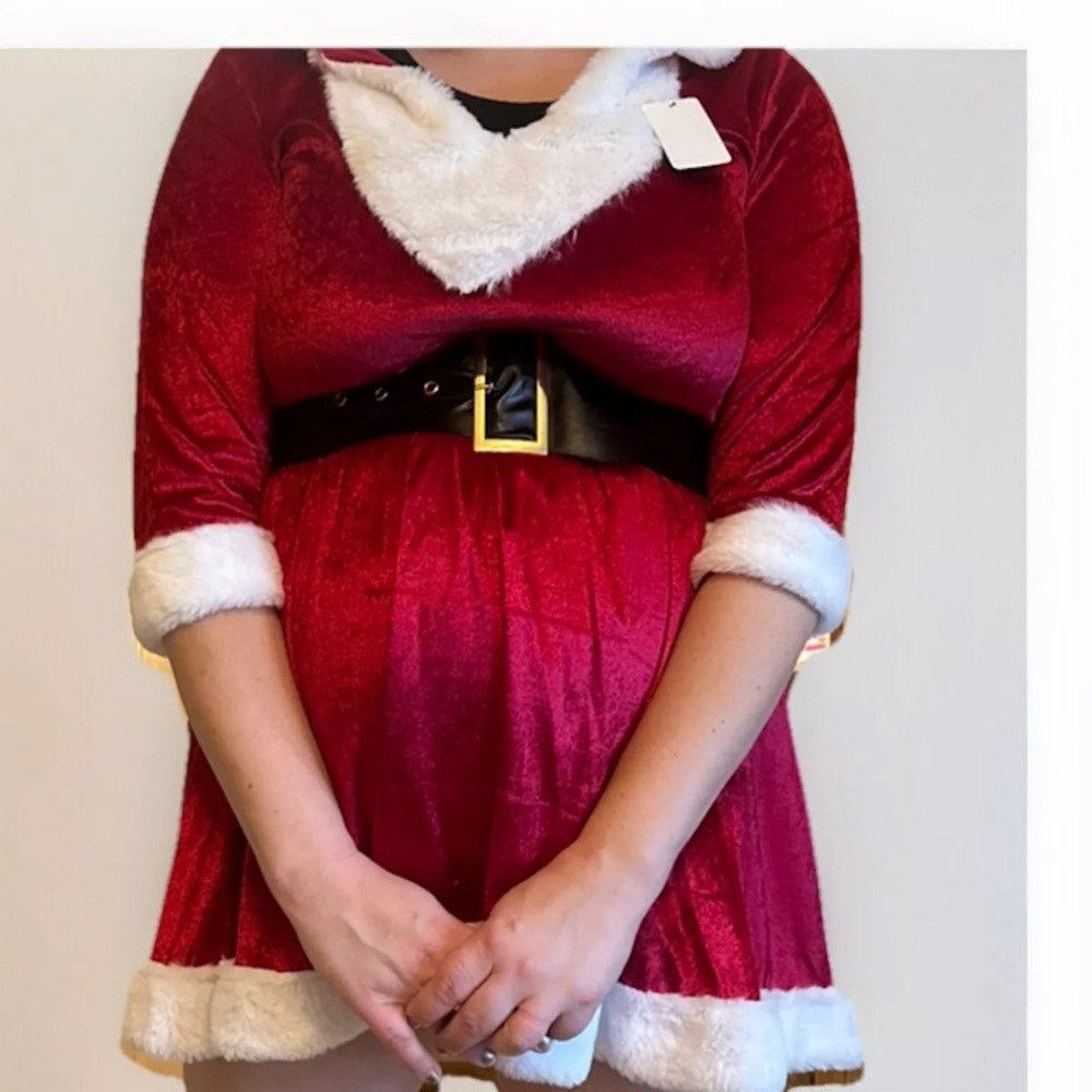 legs avenue costume Ms Clause Xl hooded dress. With belt